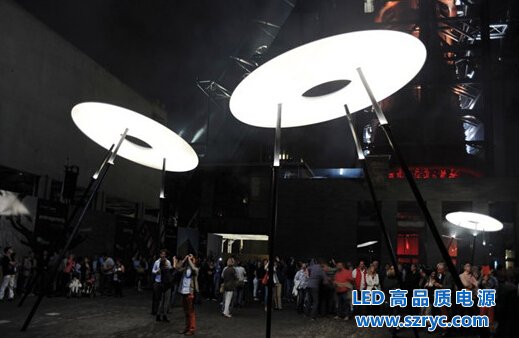 LED看成UFO！眼瞎還是太像？